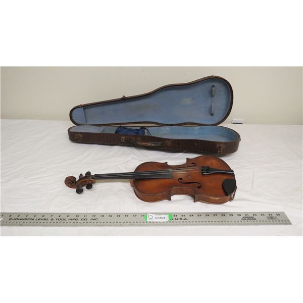 Antonius Stradivarius Violin in case