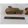Image 4 : vintage wood plane, metal file, wagon coasters