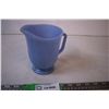 Image 2 : Pyrex Blue Pitcher