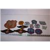 Image 1 : 18 Vintage Felt Sew on Crests&Badges