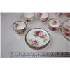 Image 2 : American Beauty china set no chips or cracks