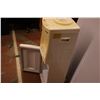 Image 7 : *Water Dispenser with Mini Fridge