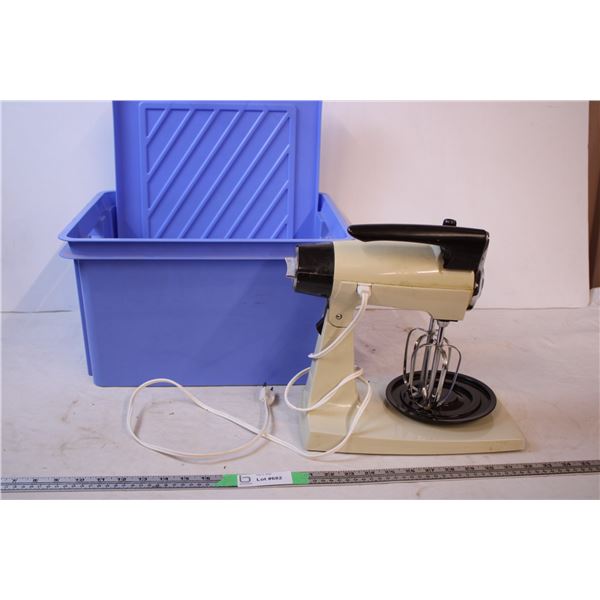 Mixer,Blue Storage Tote