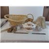 Image 1 : Basket with soup caneen + glass angels + village ornament + lampshade