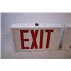 Image 2 : 2 Exit Signs