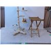 Image 1 : *Wooden ornament stand + small wooden fold out