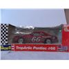 Image 3 : (2) Loose in box, diecast racecar 1:24 model