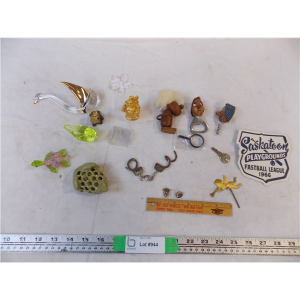 small ornaments and misc trinkets