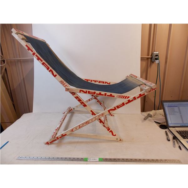 *Wayne Gretzky / Mike Bossy hockey stick chair