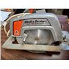 Image 3 : BLACK AND DECKER 7 1/4" CIRCULAR SAW WITH FOUR EXTRA BLADES - WORKS