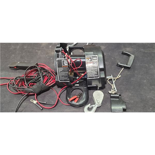 2000LBS WINCH STAR - NEEDS REPAIR