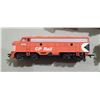Image 3 : CP 1412 LOCOMOTIVE AND 4 CN RAIL CARS HO