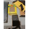 Image 6 : LARGE LOT PUTTY, KNIVES, SANDING BLOCKS AND SAND APER