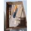 Image 9 : LARGE LOT PUTTY, KNIVES, SANDING BLOCKS AND SAND APER