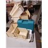 Image 1 : ASSORTED EMPTY PARTS BINS