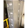 Image 1 : 3 SINGLE ROW EMPLOYEE METAL LOCKERS