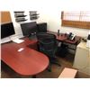 Image 1 : U-SHAPED DESK WITH OFFICE CHAIR