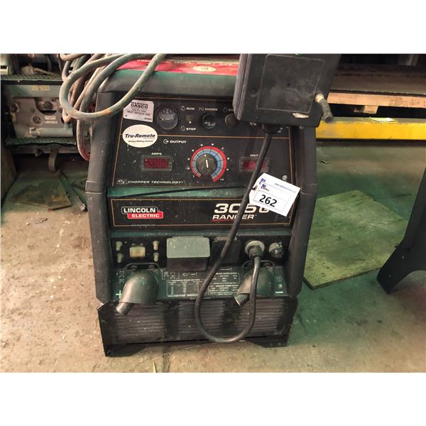 LINCOLN ELECTRIC 305 RANGER PORTABLE WELDER COMES WITH REMOTE