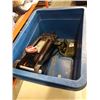 Image 3 : MOTOMASTER 2 1/4 TON TROLLEY JACK AND MASTERCRAFT TOOLBOX