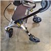 Image 3 : EVOLUTION FOLDING WALKER WITH BRAKES