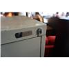 Image 3 : 2 - 4 DRAWER LATERAL FILING CABINETS ONE IS LOCKED