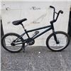 Image 1 : DARK GREEN NO NAME BIKE