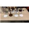 Image 3 : 9 FIGURE STANDS 5 W/ FIGURES