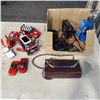 Image 1 : LOT OF MAISTO AND BURAGO DIE CAST VEHICLES 2 MINI COOPERS , 2 VIPERS, 2 CORVETTES, BOTTLES, HAND BAG