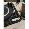 Image 3 : VINTAGE REALISTIC RECEIVER AND RECORD PLAYER