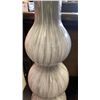 Image 9 : ART GLASS AND STONE LOOK TABLE LAMPS