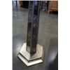 Image 8 : MIRRORED COFFEE TABLE AND PEDESTAL ENDTABLE