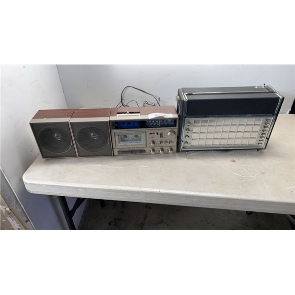 PHILIPS FM AM DELUXE RADIO, MARING SIGNALS AND GENERAL ELECTRIC RADIO