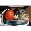 Image 2 : HAMPER BASKET AND BOX OF ESTATE GOODS