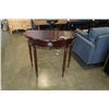 Image 1 : BOMBAY CO 1 DRAWER HALL STAND