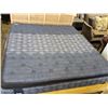 Image 2 : KINGSIZE SEALY POSTUREPEDICPOSTERPEDIC PERFORMANCE MATTRESS