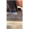 Image 13 : DYSON V7 ORIGIN CORDLESS VACUUM W/ ATTACHMENTS AND CHARGER - TESTED AND WORKING