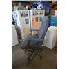 Image 3 : GREY BUTTONBACK ROLLING OFFICE CHAIR