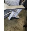 Image 1 : MONARCH 36" DESIGNOR CONSOLE TABLE