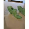 Image 2 : 3 GLASS SHOES - 2 URANIUM GLASS, ONE MILK GLASS