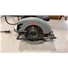 Image 2 : CRAFTSMAN 7 1/4 INCH CIRCULAR SAW - WORKING