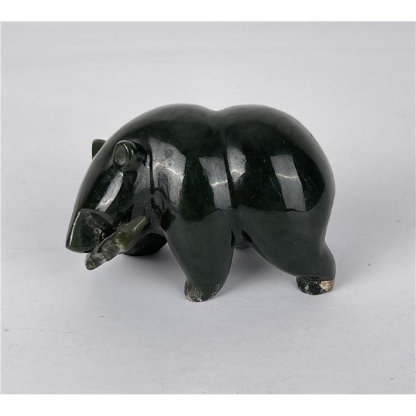 Alaskan Eskimo Inuit Carved Nephrite Jade Bear