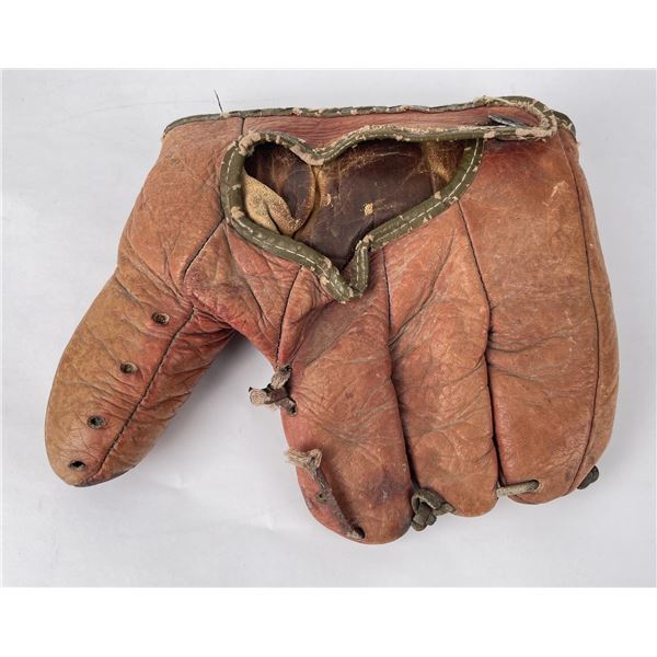 Antique Hiawatha 25-1958 Baseball Glove