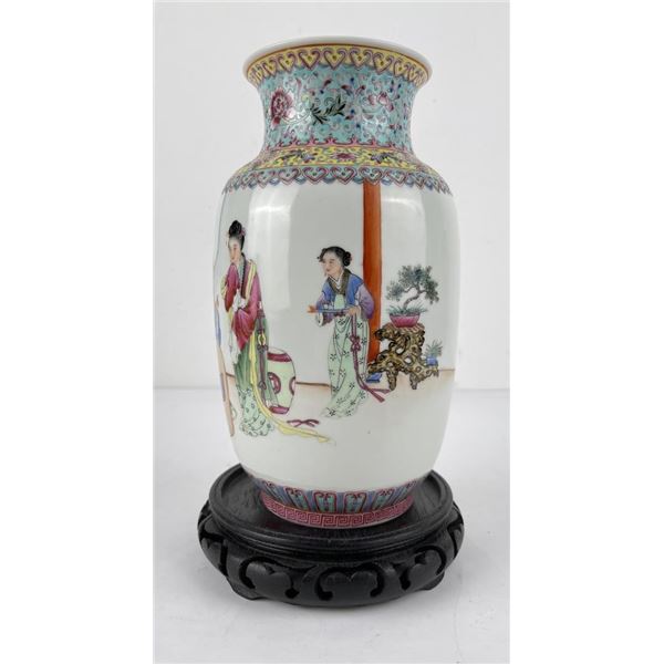 Very Fine Republican Period Chinese Porcelain Vase