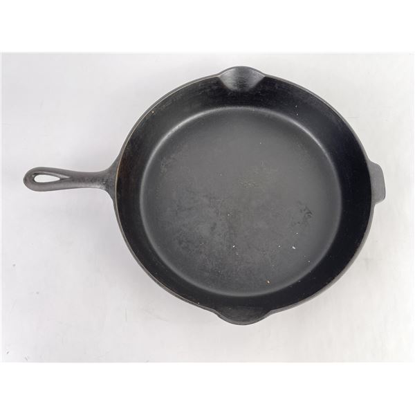 Griswold 12 Heat Ring Cast Iron Skillet Pan