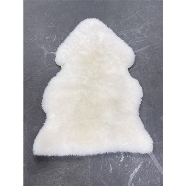 Tasman New Zealand Lambskin Sheep Wool Rug