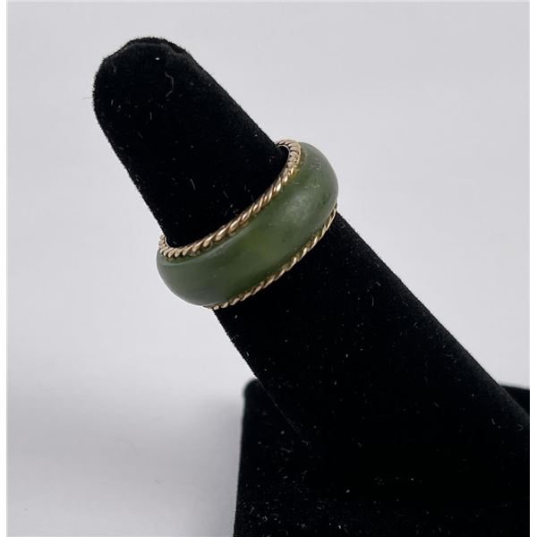 14k Yellow Gold and Jade Ring