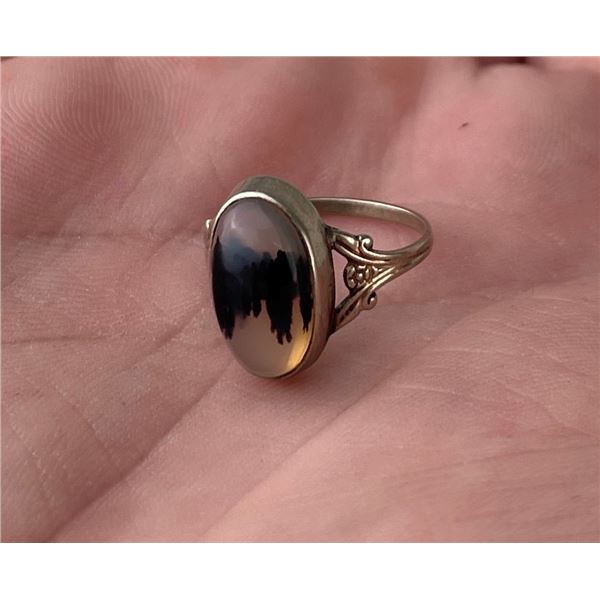 10k Gold and Montana Agate Ring