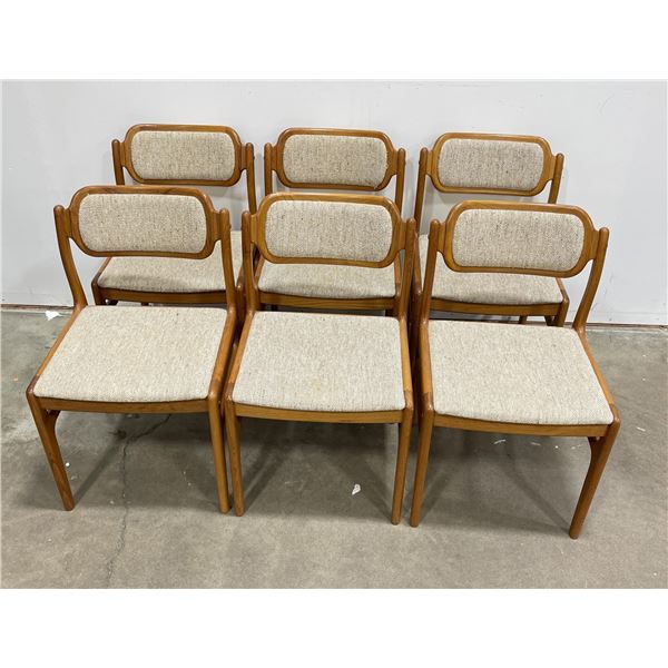 Set of 6 Mid Century Danish Teak Chairs D Scan