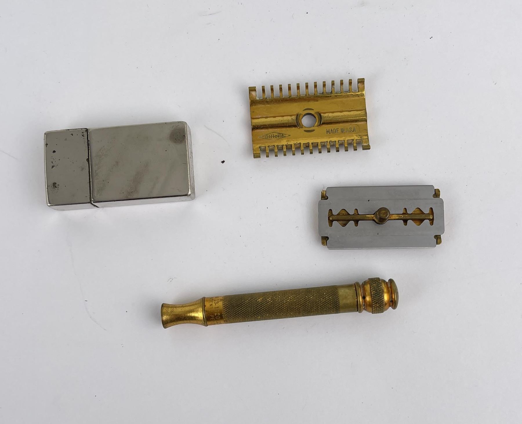 WW2 Gillette US Army Khaki Safety Razor Set