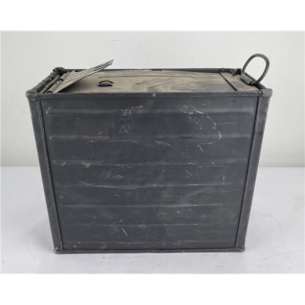 WW1 US Army 1500 rd Metal Ammo Crate